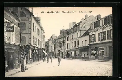 AK Senlis, Place Henri IV
