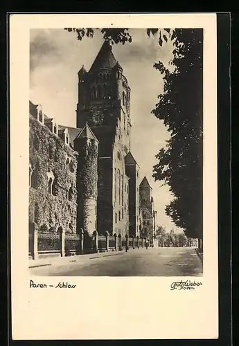 AK Posen / Poznan, Schloss mit Uhrenturm, Strassenpartie