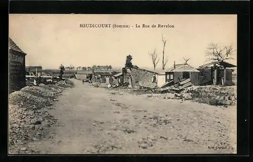 AK Heudicourt, La Rue de Revelon