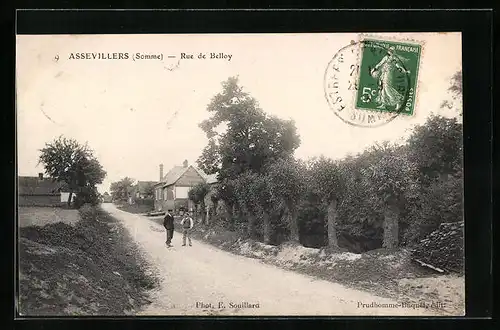 AK Assevillers, Rue de Belloy, Strassenpartie