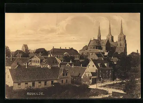 AK Roskilde, Ortsansicht mit Blick auf Kirche
