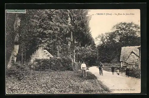 AK Trosly, La Rue du Jeu-d`Arc