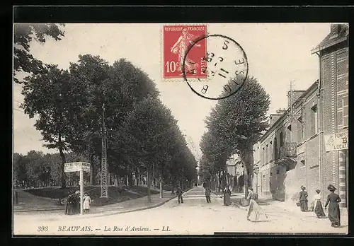 AK Beauvais, La Rue d`Amiens