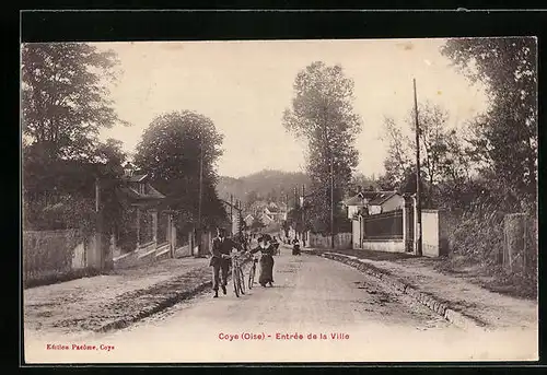 AK Coye, Entrée de la Ville