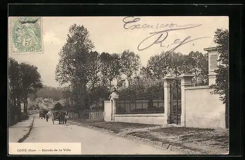 AK Coye, Entrée de la Ville