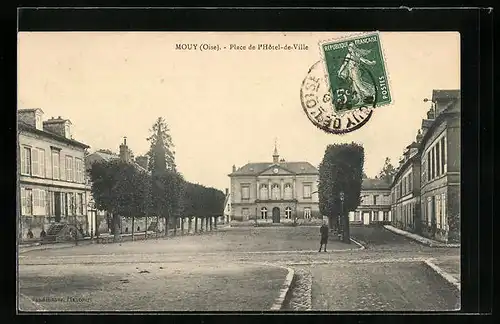 AK Mouy, Place de l`Hotel de Ville