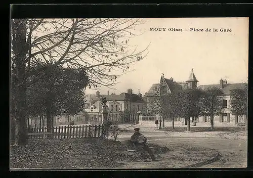 AK Mouy, Place de la Gare