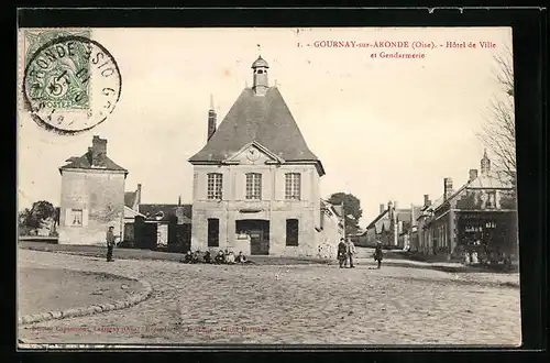 AK Gournay-sur-Aronde, Hotel de Ville et Gendarmerie