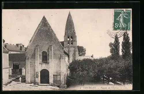 AK Courcay, Facade de l`Eglise