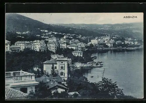 AK Abbazia, Generalansicht der Stadt, Blick auf die Uferanlagen