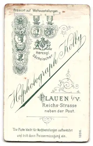 Fotografie Kolby, Plauen i. V., Reichs-Str., Junge Dame mit zurückgebundenem Haar