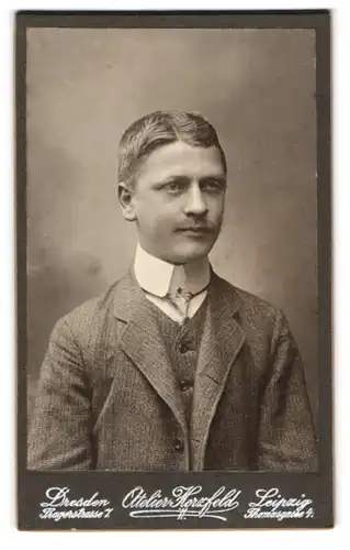Fotografie Martin Herzfeld, Dresden, Pragerstr. 7, Junger Herr im Anzug mit Krawatte