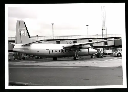 Fotografie Flugzeug Fokker 27, Passagierflugzeug Schulterdecker