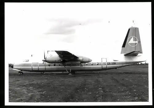 Fotografie Flugzeug Fokker 27, Passagierflugzeug Kennung LX-LGA