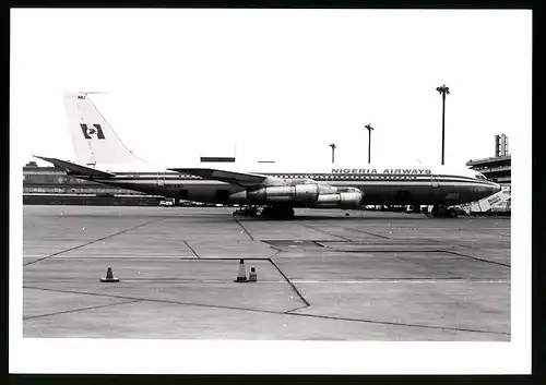 Fotografie Flugzeug Boeing 707, Passagierflugzeug Nigeria Airways, Kennung 5N-ABJ