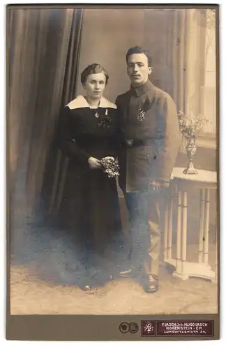 Fotografie F. Lasch, Hohenstein-Ernstthal, Lungwitzerstr. 24, junger Soldat in Feldgrau Uniform mit Eisernem Kreuz