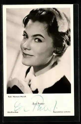 AK Schauspielerin Eva Probst im Portrait, Autograph