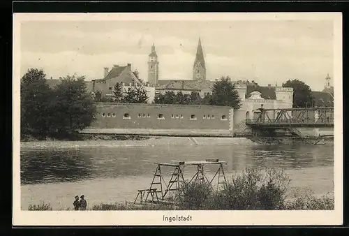 AK Ingolstadt, Uferpartie mit Kirche