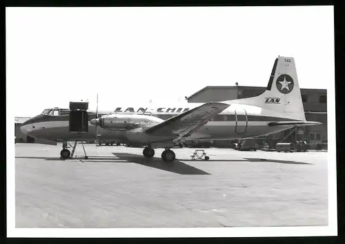 Fotografie Flugzeug Avro 748, Niederdecker Passagierflugzeug LAN Chile, Kennung CC-CEG