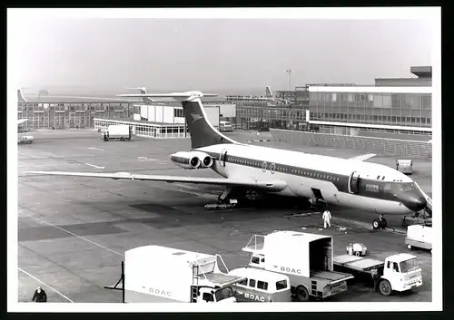 Fotografie Flugzeug Vickers VC-10, Passagierflugzeug der Nigeria Airways, Kennung G-ARVM