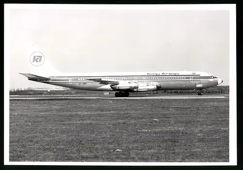 Fotografie Flugzeug Boeing 707, Passagierflugzeug der Kenya Airways, Kennung 5Y-BBI