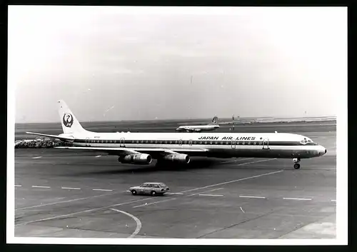 Fotografie Flugzeug Douglas DC-8, Passagierflugzeug der Japan Air Lines, Kennung N8762