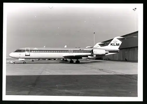 Fotografie Flugzeug Fokker 100, Passagierflugzeug der KLM, Kennung PH-KLC