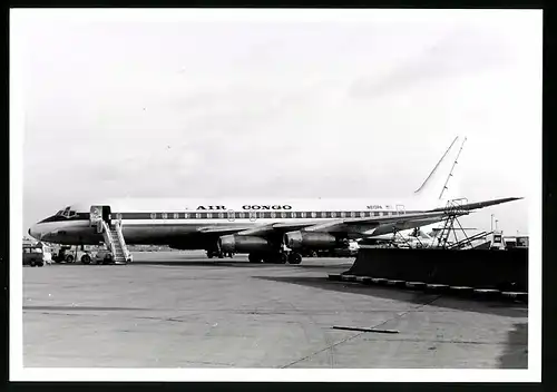 Fotografie Flugzeug Douglas DC-8, Passagierflugzeug der Air Congo, Kennung N813PA