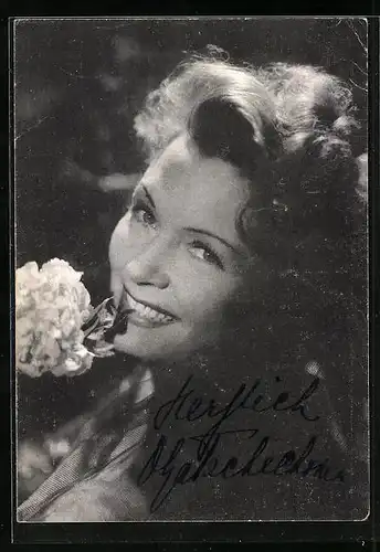 AK Schauspielerin Olga Tschechowa mit bezauberndem Lächeln, Autograph