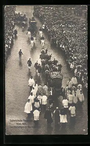AK Wien, XXIII. Eucharistische Prozession 1912, Das Allerheiligste im Glas-Galawagen