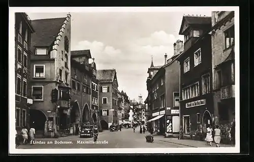 AK Lindau am Bodensee, Maximilianstrasse mit Geschäften