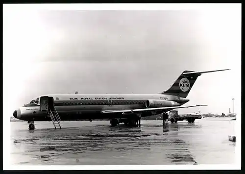 Fotografie Flugzeug Douglas DC-9, Passagierflugzeug der KLM, Kennung PH-DNA