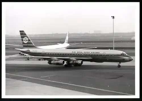 Fotografie Flugzeug Douglas DC-8, Passagierflugzeug der KLM, Kennung PH-DCN