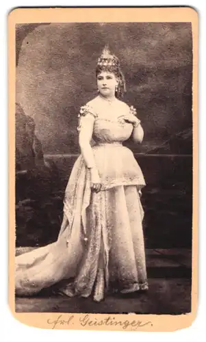 Fotografie unbekannter Fotograf und Ort, Marie Geistinger, österreichische Opernsängerin und Schauspielerin