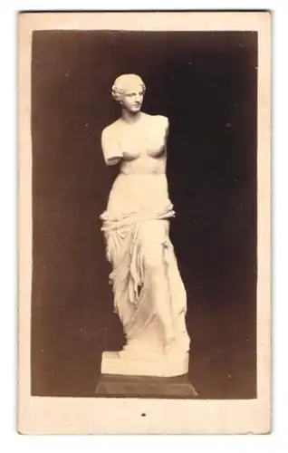 Fotografie unbekannter Fotograf und Ort, Statue nackte Frau ohne Arme