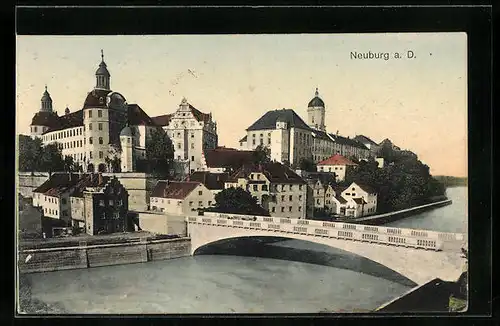 AK Neuburg a. D., Ortsansicht mit Donau und Brücke