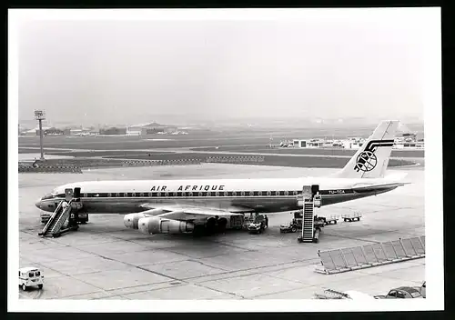 Fotografie Flugzeug Douglas DC-8, Passagierflugzeug der Air Afrique, Kennung TU-TCA