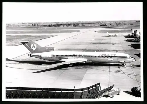 Fotografie Flugzeug Boeing 727, Passagierflugzeug Airlines of Australia, Kennung VH-RMP