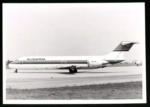 Fotografie Flugzeug Douglas DC-9, Passagierflugzeug der Alisarda, Kennung HB-IKB