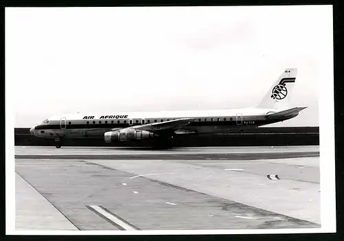 Fotografie Flugzeug Douglas DC-8, Passagierflugzeug der Air Afrique, Kennung TU-TCB