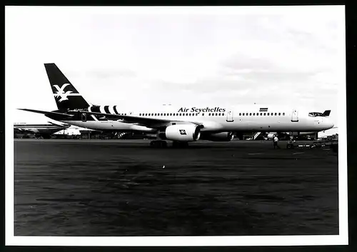 Fotografie Flugzeug Boeing 757, Passagierflugzeug der Air Seychelles, Kennung S7-AAX