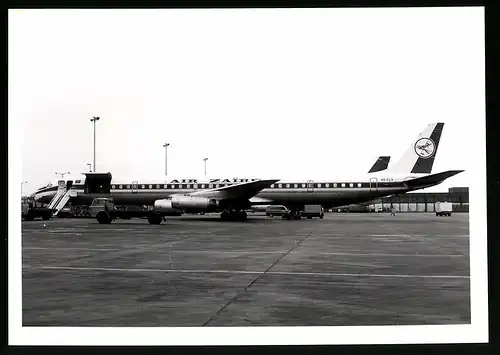 Fotografie Flugzeug Douglas DC-8, Frachtflugzeug der Air Zaire, Kennung 9Q-CLG
