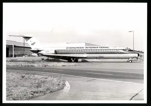 Fotografie Flugzeug Douglas DC-9, Passagierflugzeug der Evergreen International, Kennung N933F