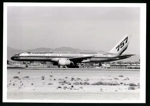 Fotografie Flugzeug Boeing 757, Passagierflugzeug der Eastern, Kennung N522EA