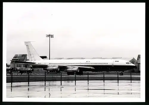 Fotografie Flugzeug Boeing 707, Passagierflugzeug der EMZ, Kennung 9Q-CLY