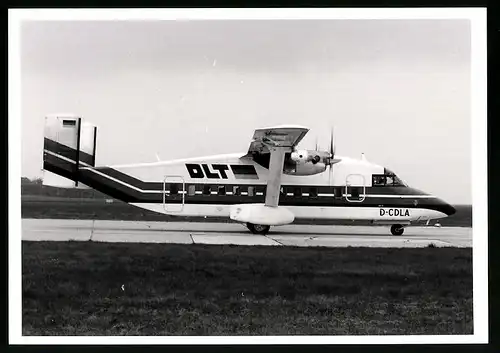 Fotografie Flugzeug Short 330, Passagierflugzeug der DLT, Kennung D-CDLA