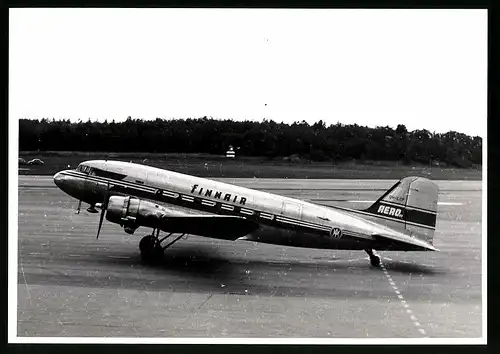 Fotografie Flugzeug Douglas DC-3, Passagierflugzeug der Finnair, Kennung OH-LCF