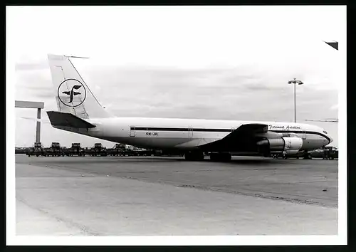 Fotografie Flugzeug Boeing 707, Frachtflugzeug der Foremost Aviation, Kennung 5N-JIL