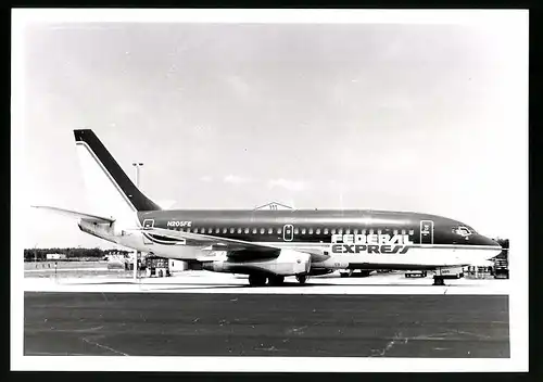 Fotografie Flugzeug Boeing 737, Passagierflugzeug der Federal Express, Kennung N205FE