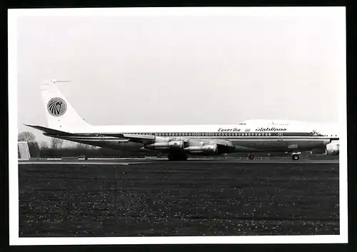 Fotografie Flugzeug Boeing 707, Passagierflugzeug der Egypt Air, Kennung SU-APD